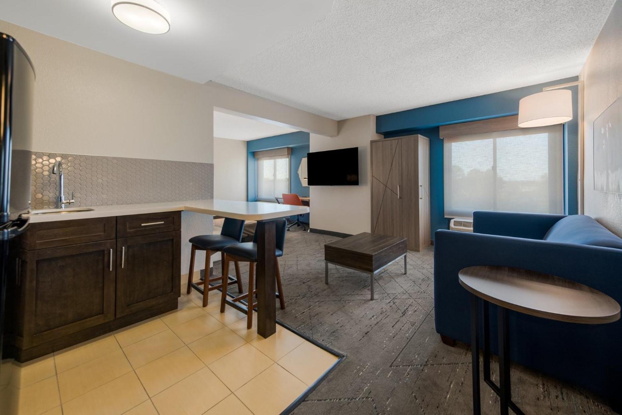 Holiday Inn Express Hotels- Hampton By Ihg Exterior foto