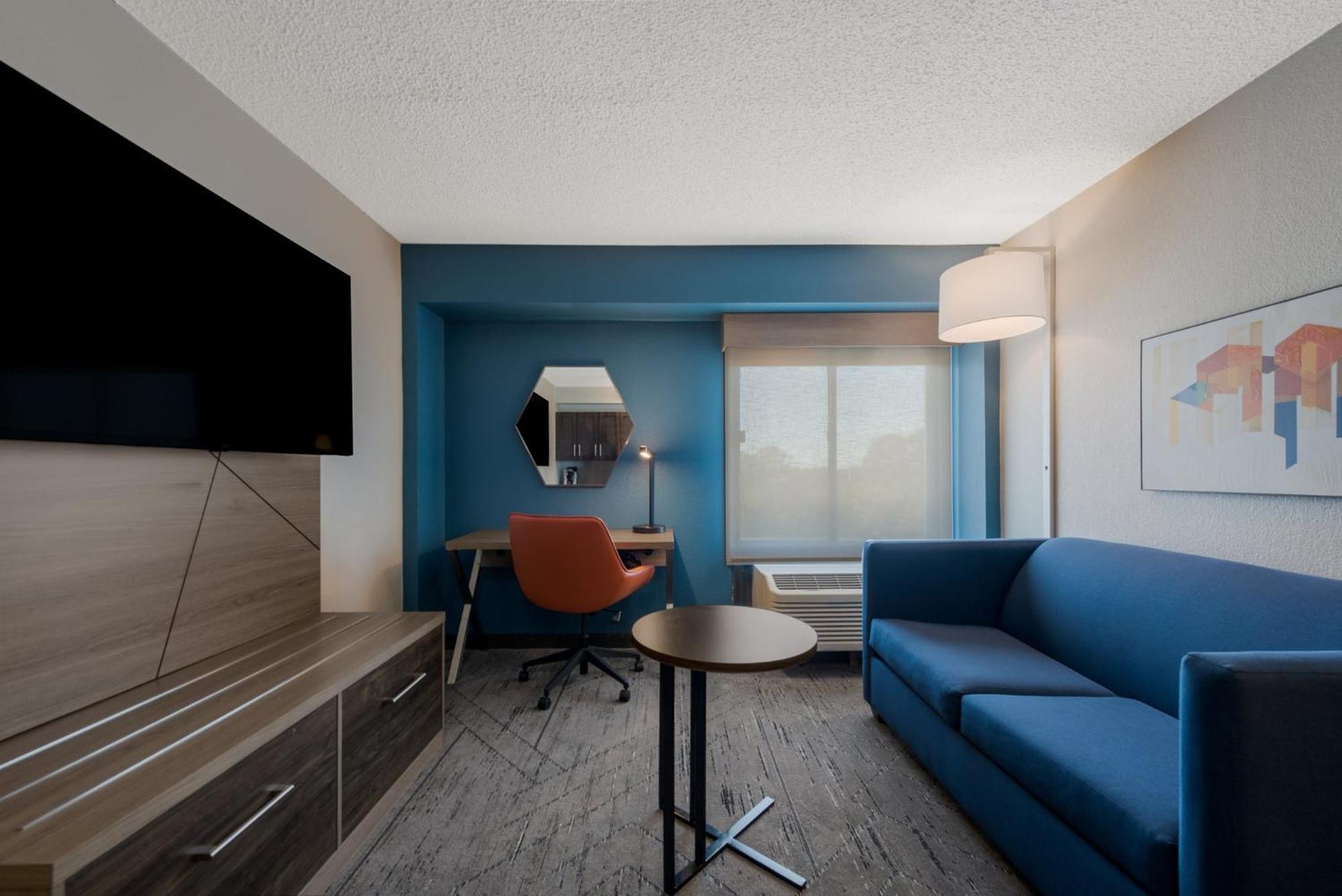 Holiday Inn Express Hotels- Hampton By Ihg Exterior foto